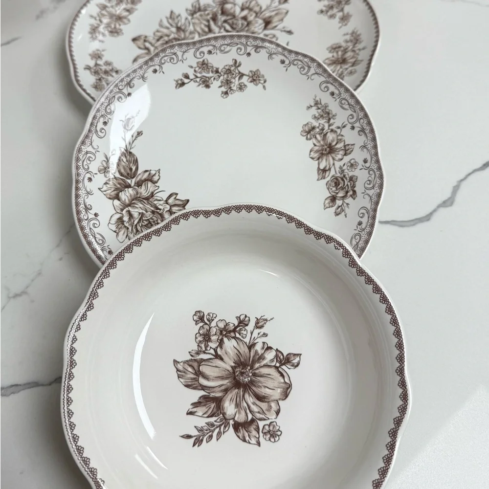 The Pioneer Woman  Agatha Brown Floral Dinnerware Set of 12 pieces